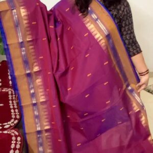 A weave that speaks tradition with a twist of contrast & temple Border